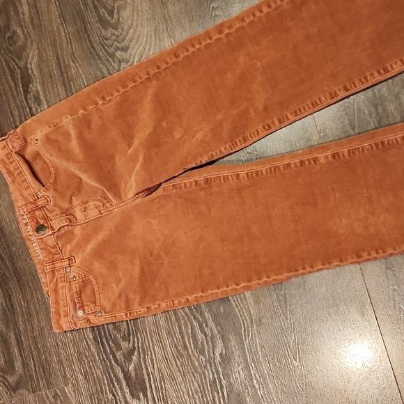 ❤️ AMERICAN EAGLE CORDUROY HIGH RISE CROP FLARE JEANS, 8 (29) - Picture 7 of 8